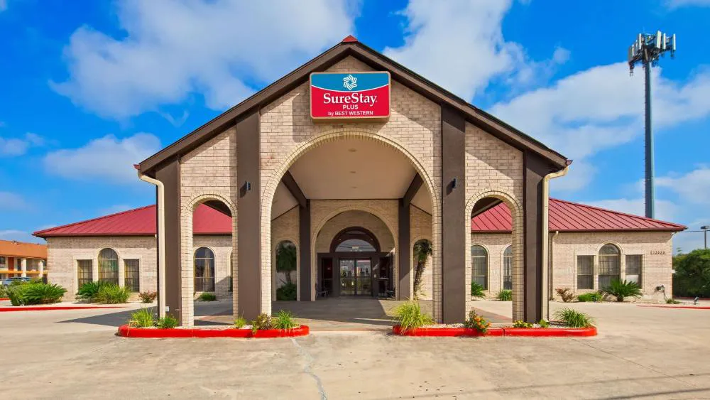 SureStay Plus by Best Western San Antonio Fiesta Inn hotel hero