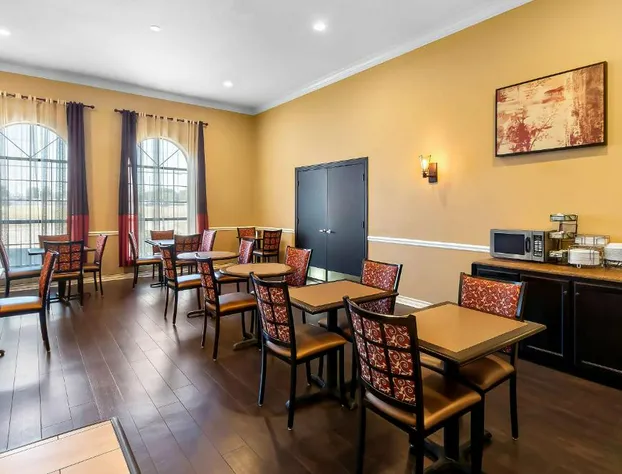 SureStay Plus by Best Western San Antonio Fiesta Inn hotel detail image 3