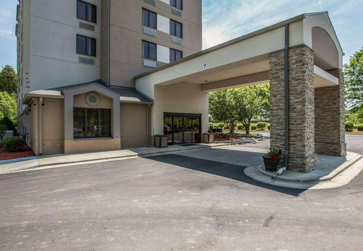 Sleep Inn Greensboro Airport hotel hero