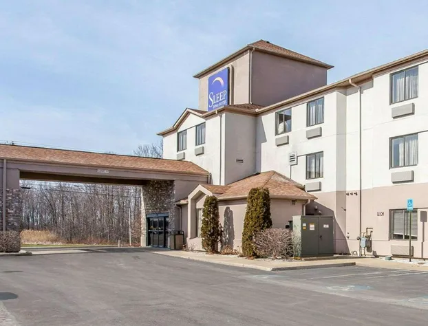 Sleep Inn & Suites Near I-90 and Ashtabula hotel detail image 3