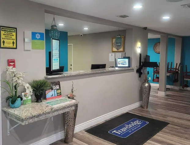 Travelodge by Wyndham San Antonio Downtown Northeast hotel detail image 3