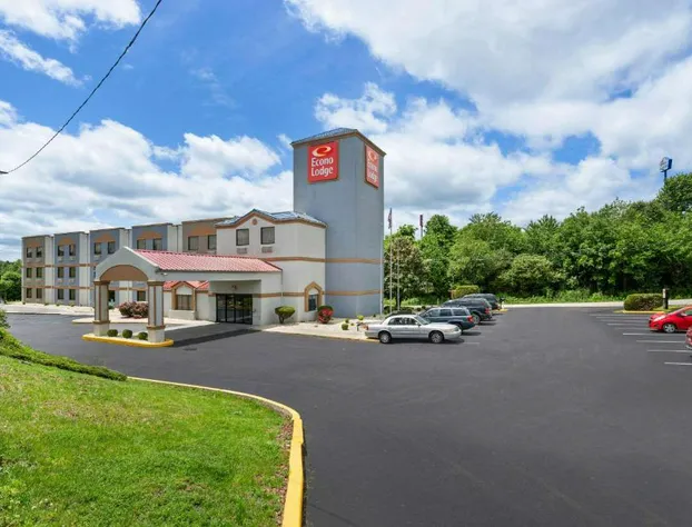 Econo Lodge London North hotel detail image 1