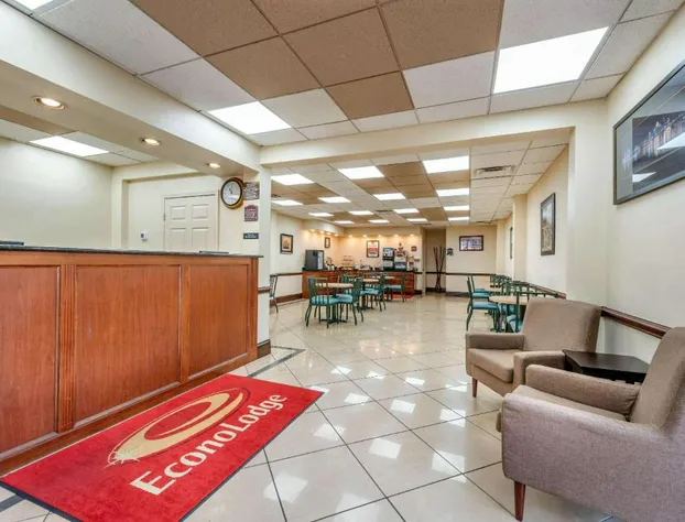 Econo Lodge Louisville Downtown hotel detail image 4