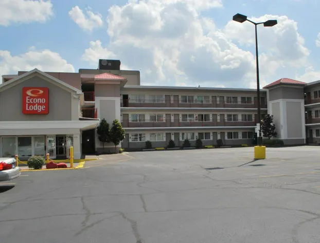 Econo Lodge Louisville Downtown hotel detail image 2