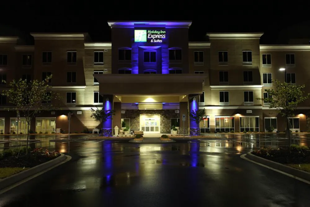 Holiday Inn Express Hotel & Suites Goldsboro - Base Area by IHG hotel hero