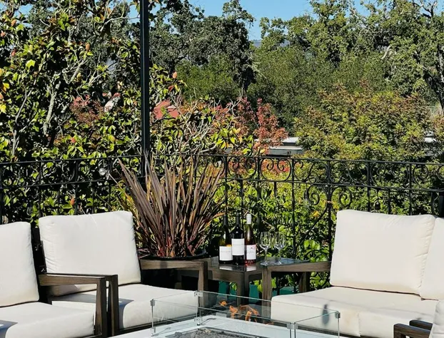 Maison Fleurie, A Four Sisters Inn hotel detail image 1