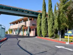 Days Inn by Wyndham Pinole Berkeley hotel detail image 3