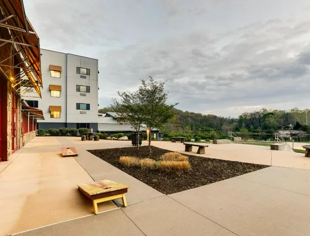 Stoney Creek Hotel Kansas City - Independence hotel detail image 2