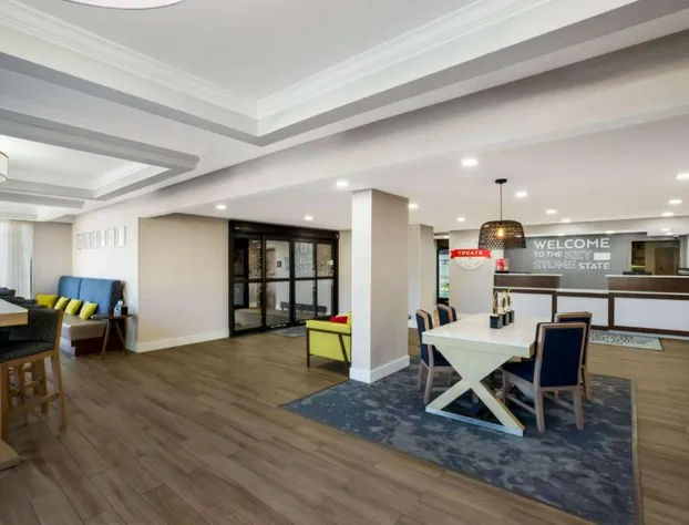 Hampton Inn by Hilton Philadelphia / Willow Grove hotel detail image 1