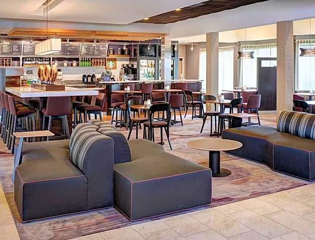 Courtyard by Marriott Louisville East hotel detail image 4