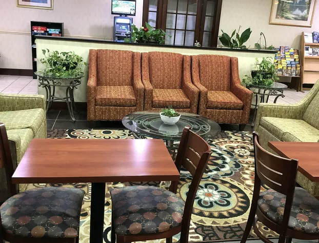 Quality Inn Mill Hall - Lamar hotel detail image 2