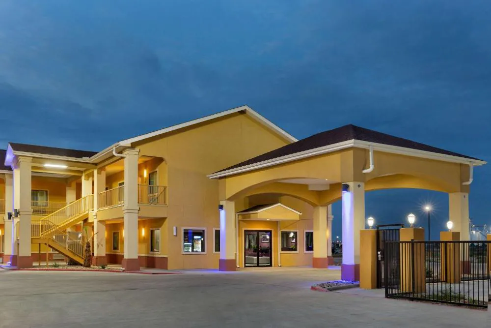 Days Inn by Wyndham Odessa hotel hero