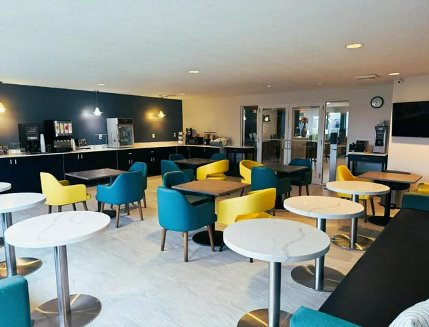 Comfort Inn & Suites Sheboygan I-43 hotel detail image 4