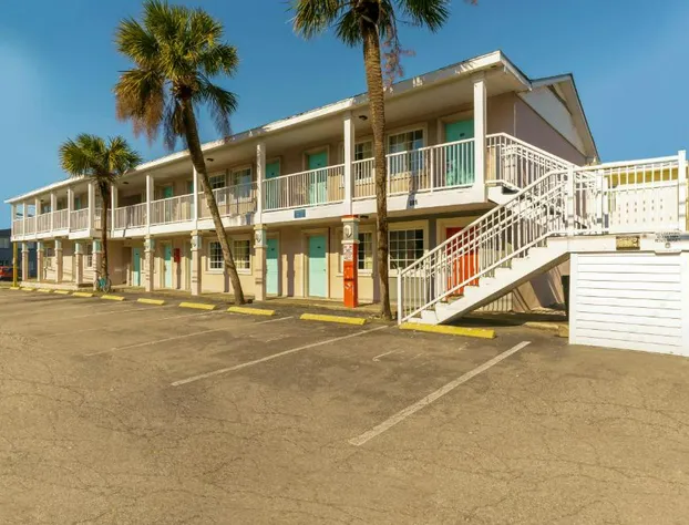 OYO Hotel Myrtle Beach Kings Hwy hotel detail image 2