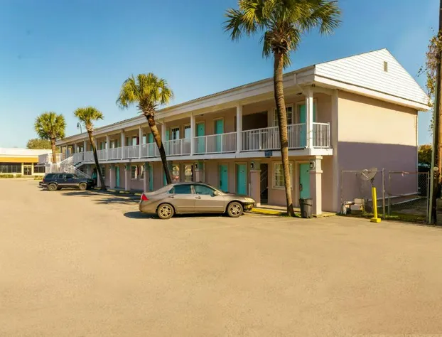 OYO Hotel Myrtle Beach Kings Hwy hotel detail image 2