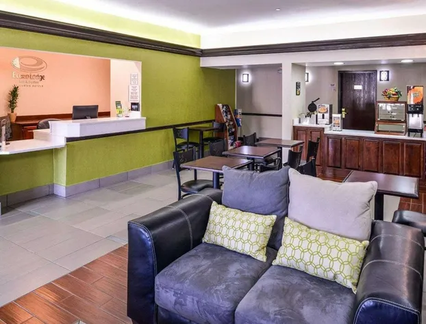 Econo Lodge Inn & Suites Shelbyville hotel detail image 4