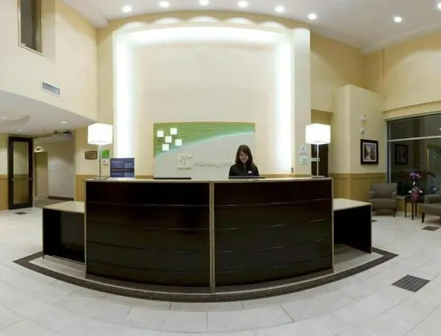Holiday Inn Hotel & Suites Surrey East Cloverdale by IHG hotel detail image 4