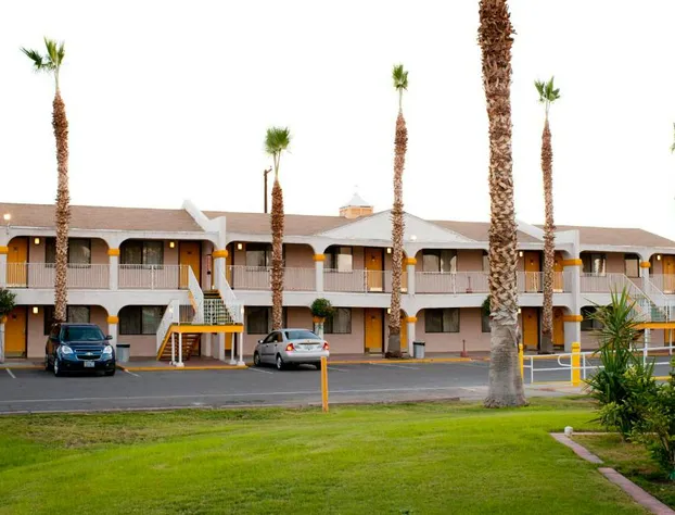 Emerald Inn & Lounge hotel detail image 1