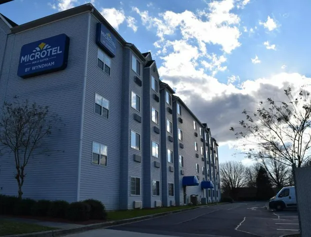 Microtel Inn & Suites by Wyndham Rock Hill/Charlotte Area hotel detail image 1