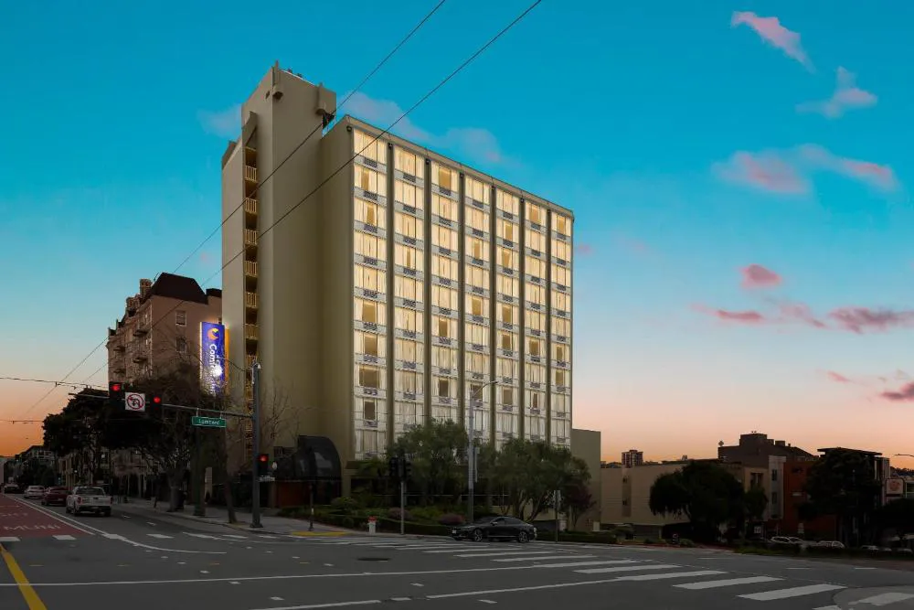 Comfort Inn by the Bay hotel hero