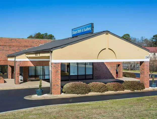 Days Inn & Suites by Wyndham Rocky Mount Golden East hotel detail image 3