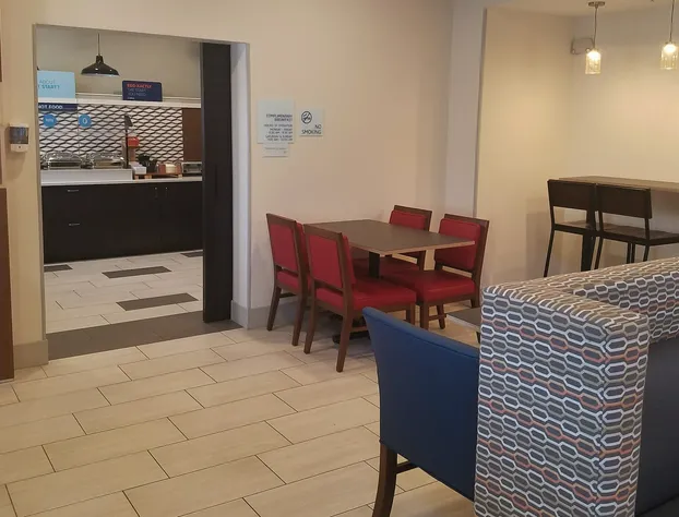 Holiday Inn Express Irwin (PA TPK Exit 67) by IHG hotel detail image 3