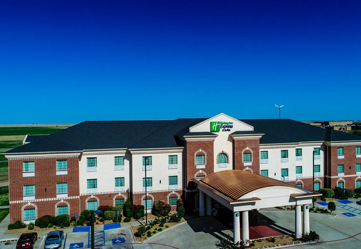 Holiday Inn Express & Suites Pampa by IHG hotel hero