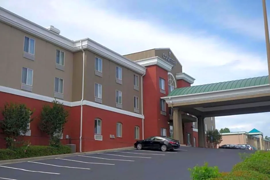 Country Inn & Suites by Radisson Commerce GA hotel hero