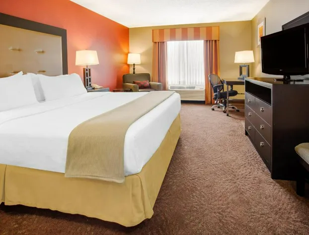 Holiday Inn Express Hotel and Suites Muncie hotel detail image 4