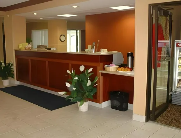 Holiday Inn Express Hotel and Suites Muncie hotel detail image 4