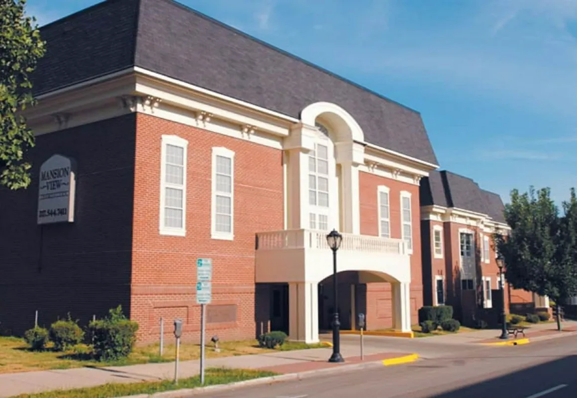 Mansion View Inn and Suite hotel hero