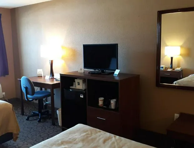 Quality Inn & Suites hotel detail image 2