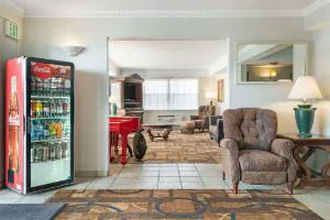 Quality Inn & Suites Manistique hotel detail image 2