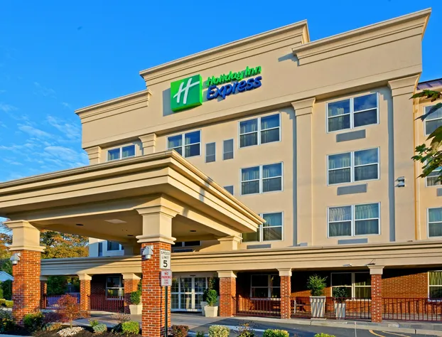 Holiday Inn Express Woodbridge by IHG hotel detail image 3