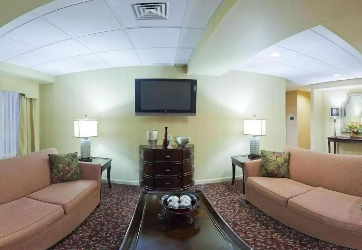 Spark by Hilton Calhoun hotel hero