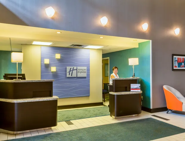 Holiday Inn Express Hotel & Suites Mt. Holly by IHG hotel detail image 4