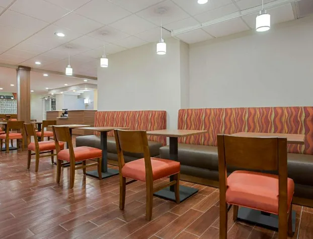 Microtel Inn & Suites by Wyndham Walterboro hotel detail image 4