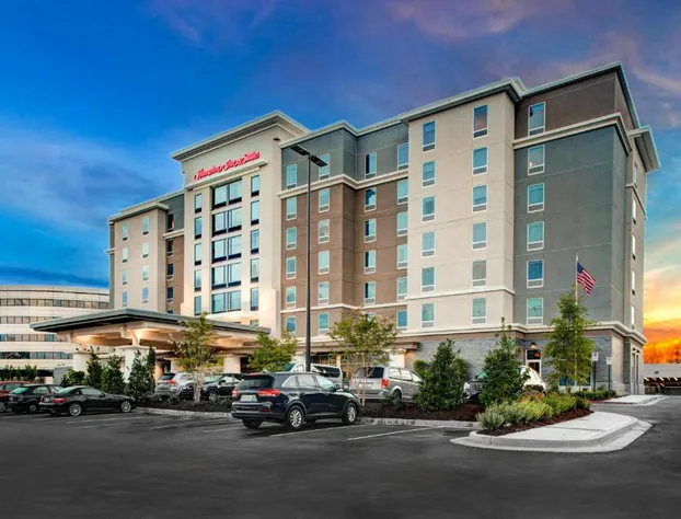 Hampton Inn & Suites by Hilton Atlanta Perimeter Dunwoody hotel detail image 1