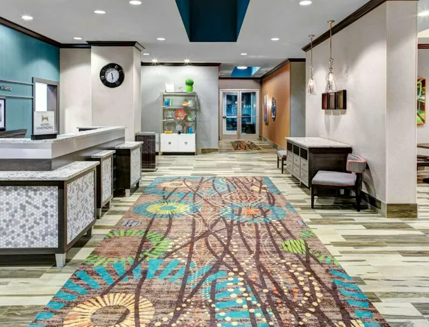 Hampton Inn & Suites by Hilton Atlanta Perimeter Dunwoody hotel detail image 3
