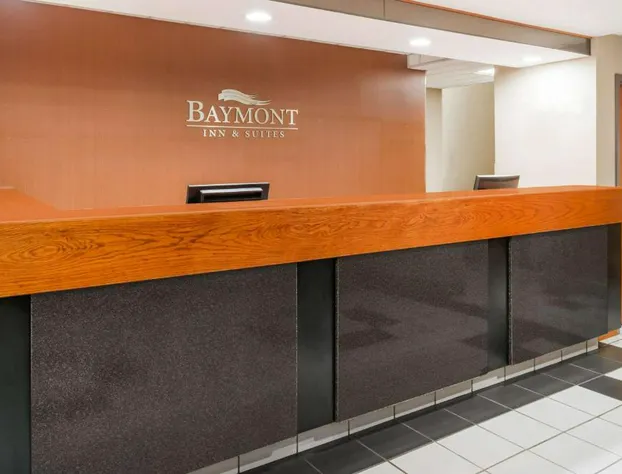 Baymont by Wyndham Clarksville Northeast hotel detail image 1