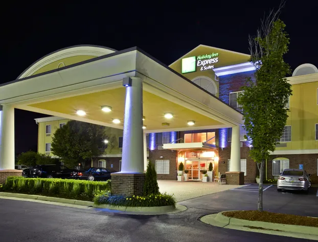 Holiday Inn Express Hotel & Suites Woodhaven by IHG hotel detail image 2