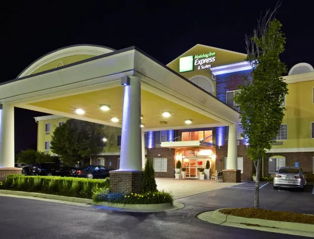 Holiday Inn Express Hotel & Suites Woodhaven by IHG hotel detail image 1