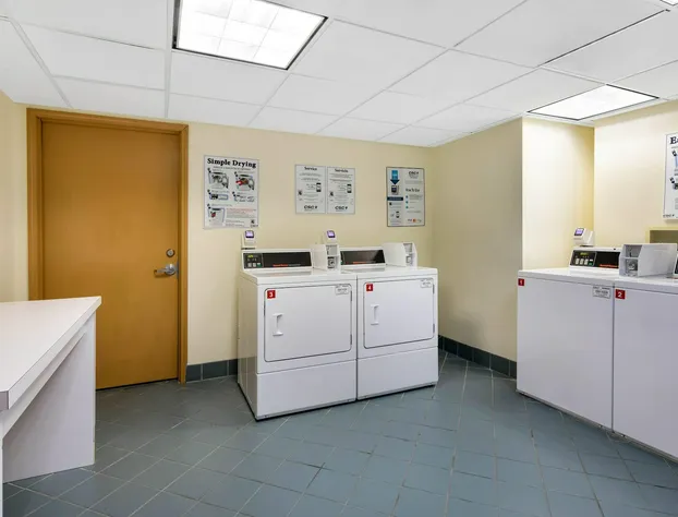 La Quinta by Wyndham Haywood Mall-Near Greenville Downtown hotel detail image 4