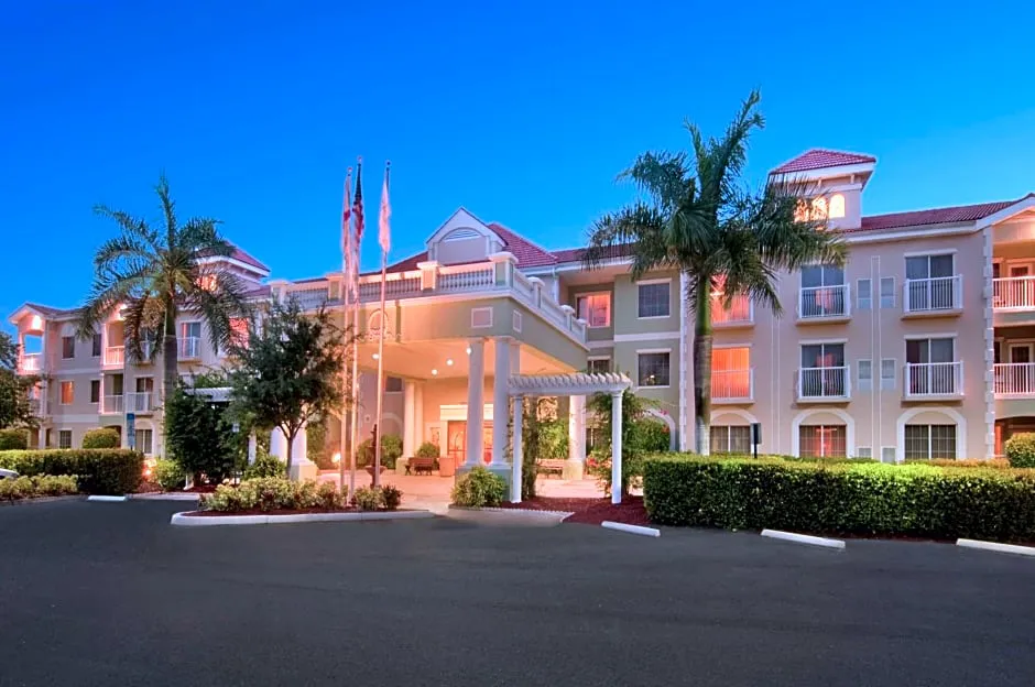 DoubleTree Suites by Hilton Naples hotel hero