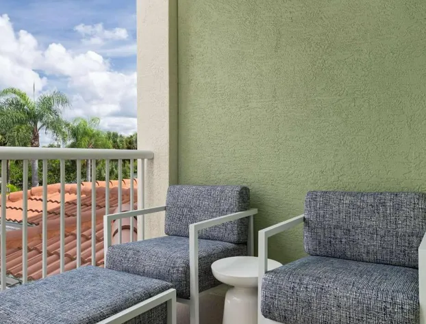 DoubleTree Suites by Hilton Naples hotel detail image 3