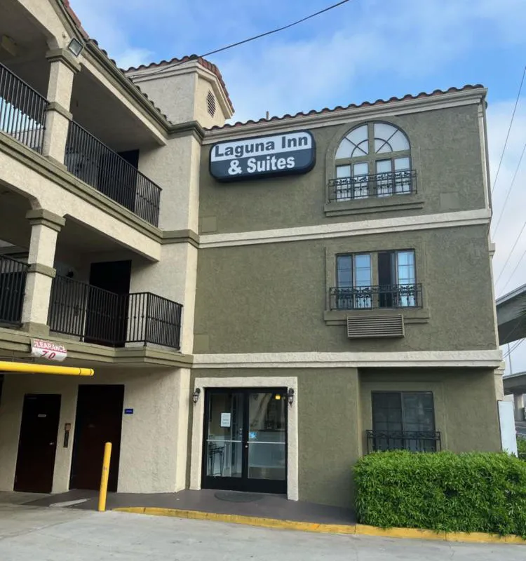 Laguna Inn & Suites hotel hero