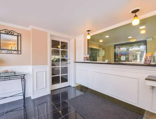 Laguna Inn & Suites hotel detail image 4