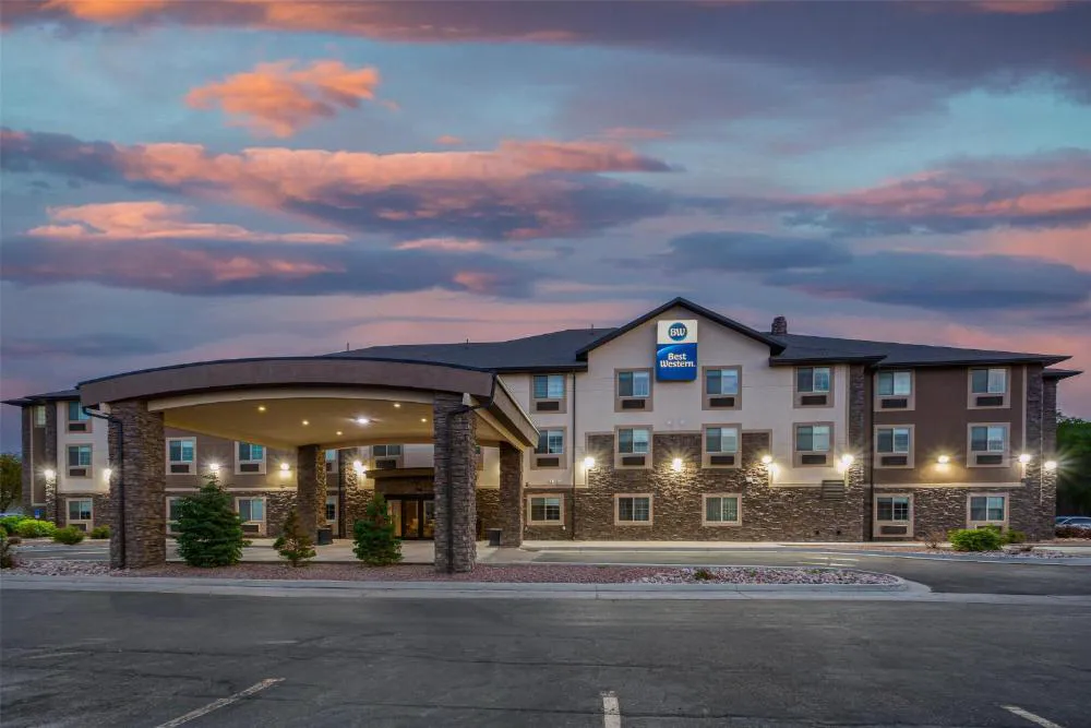 Best Western Duchesne Inn hotel hero