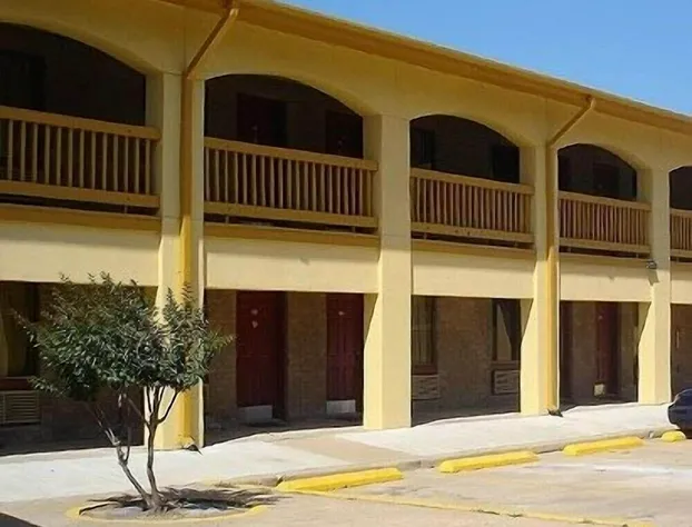 Motel 6 Freeport, TX hotel detail image 2