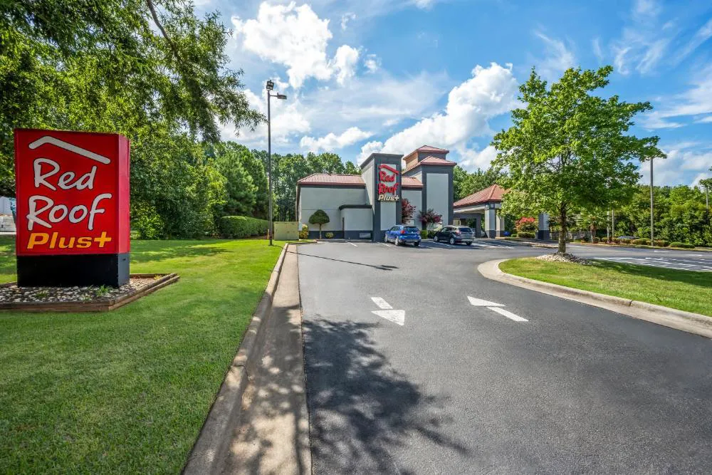 Red Roof PLUS+ Henderson hotel hero